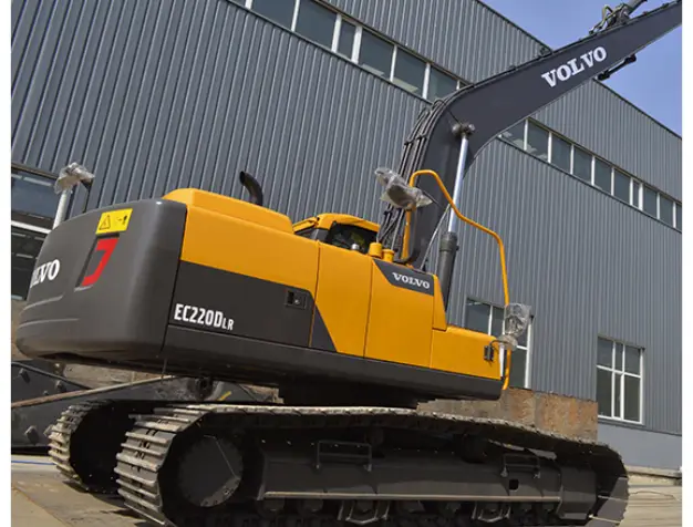 gusenychnyj ekskavator volvo ec220dl 002