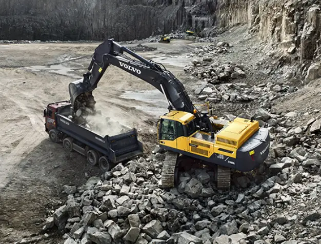 gusenychnyj ekskavator volvo ec480dl 004