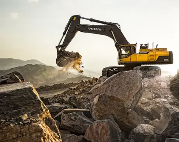 gusenychnyj ekskavator volvo ec750dl 004
