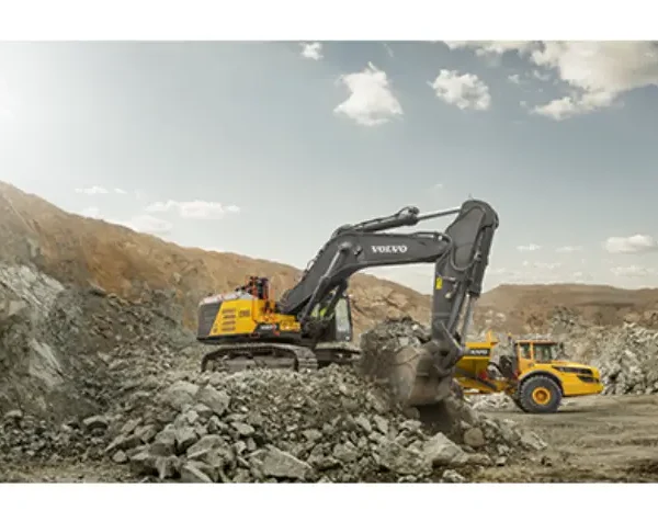 gusenychnyj ekskavator volvo ec950el 004