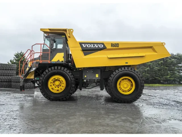 karyernyj samoskyd volvo r60d 01