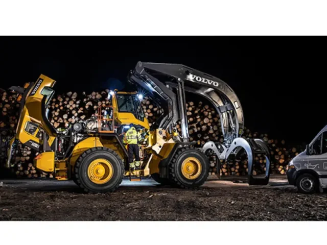 колисный навантажувач volvo l180h high lift 001