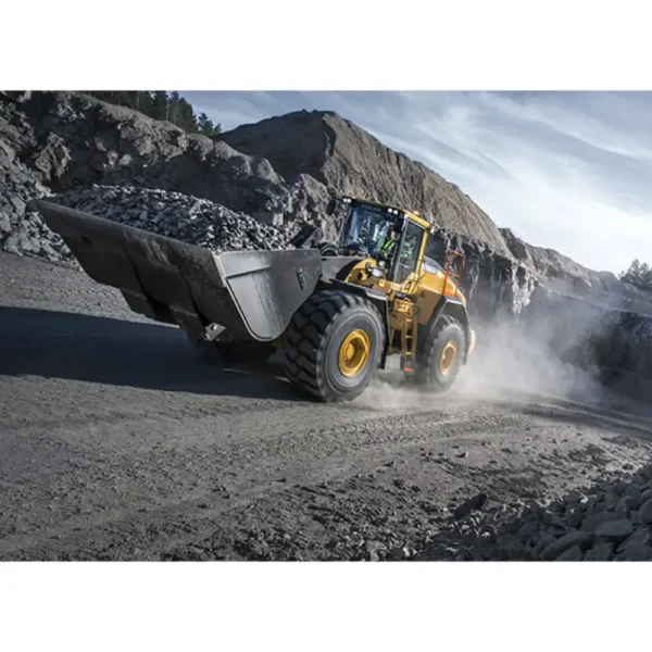 колисный навантажувач volvo l220h 001