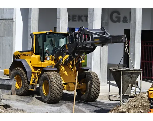 колисный навантажувач volvo l60f 03