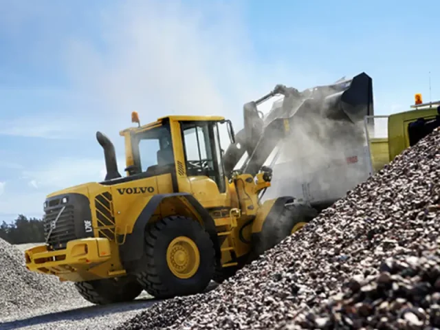 kolisnyj navantazhuvach volvo l70f 001